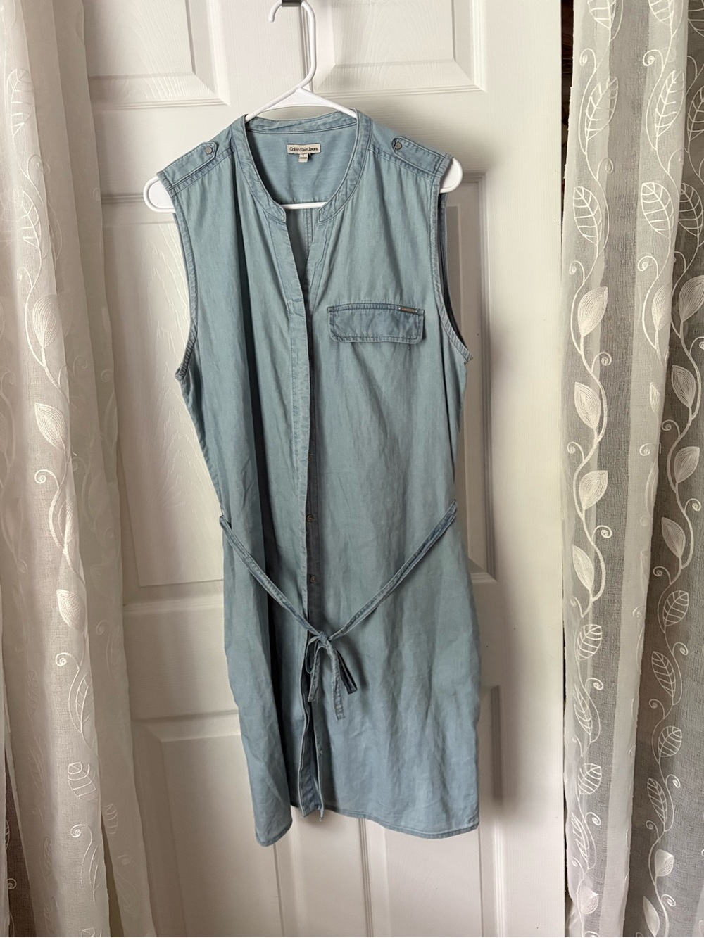 Calvin Klein jeans button front Light Blue Chambray Tie-Waist mini Dress size L